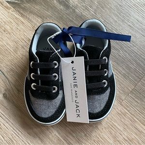Janie and Jack Boys Herringbone Sneakers size 5 NWT